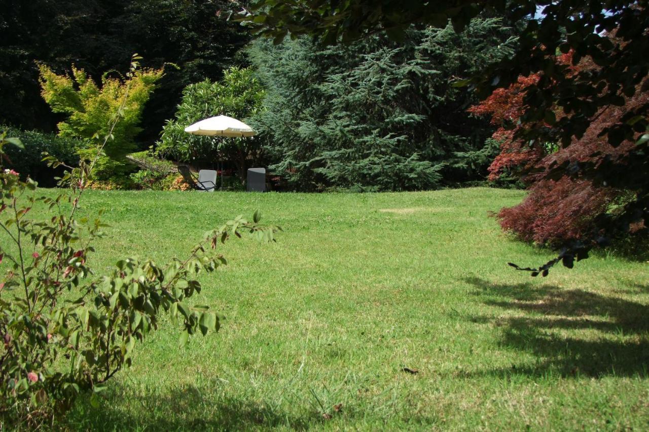 Monolocali In Casa Con Giardino Bellagio Apartment Bagian luar foto