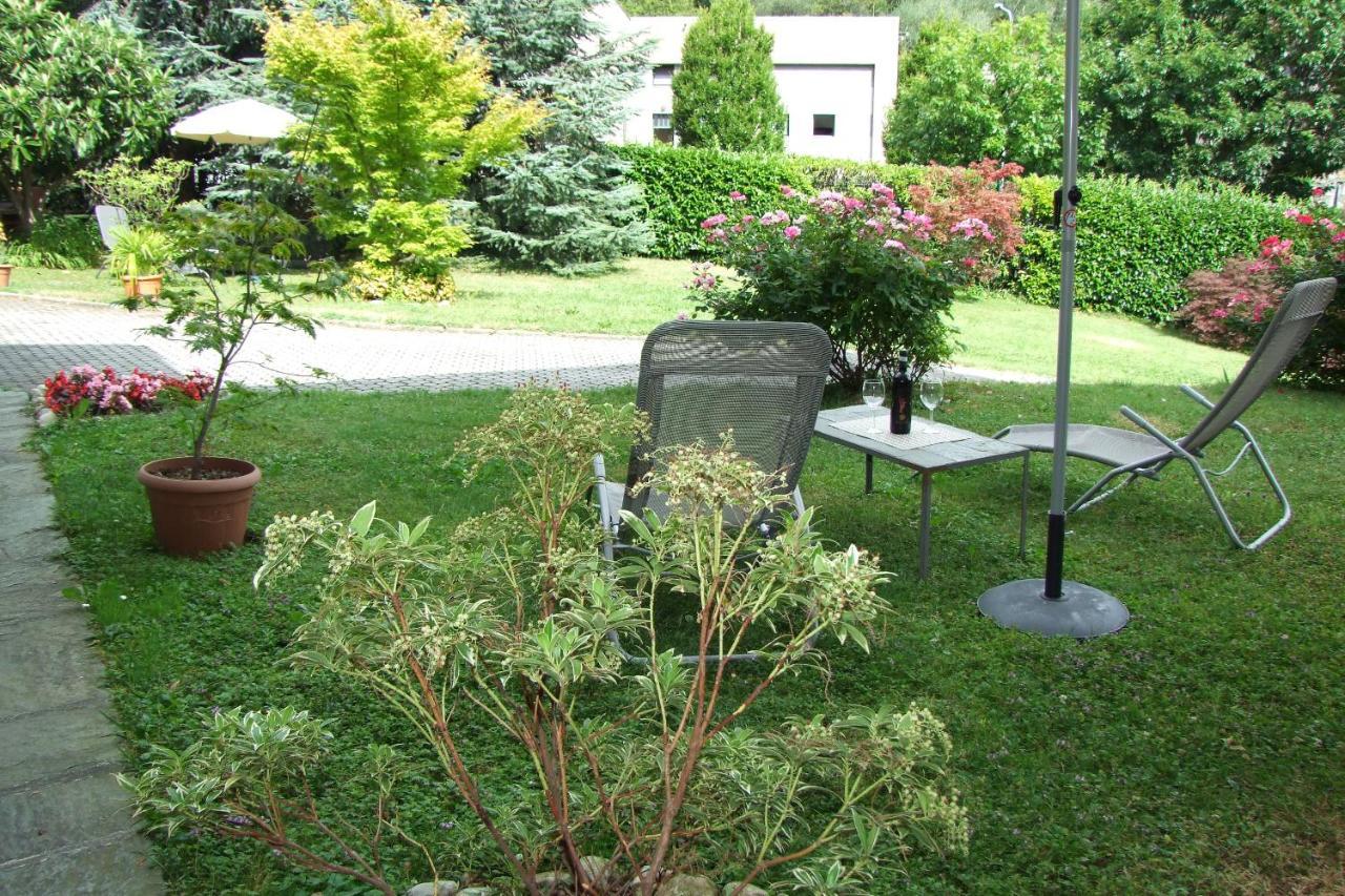 Monolocali In Casa Con Giardino Bellagio Apartment Bagian luar foto