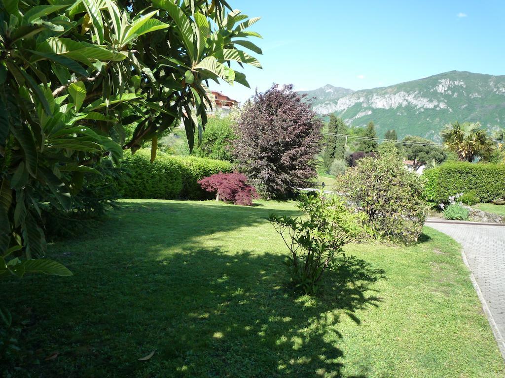 Monolocali In Casa Con Giardino Bellagio Apartment Bagian luar foto